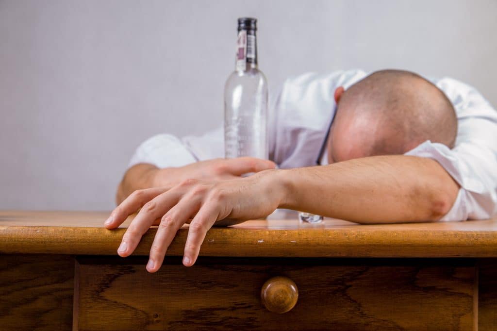 If you are drunk from too much alcohol, the Irish phrase would be 'steaming'.