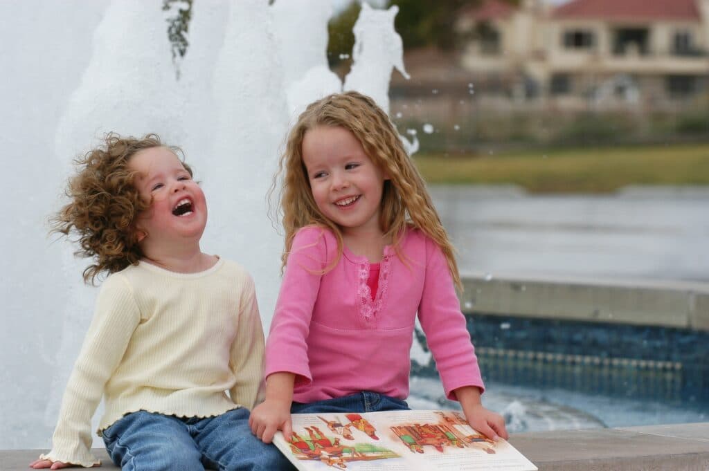 Ten hilarious Irish jokes for kids.